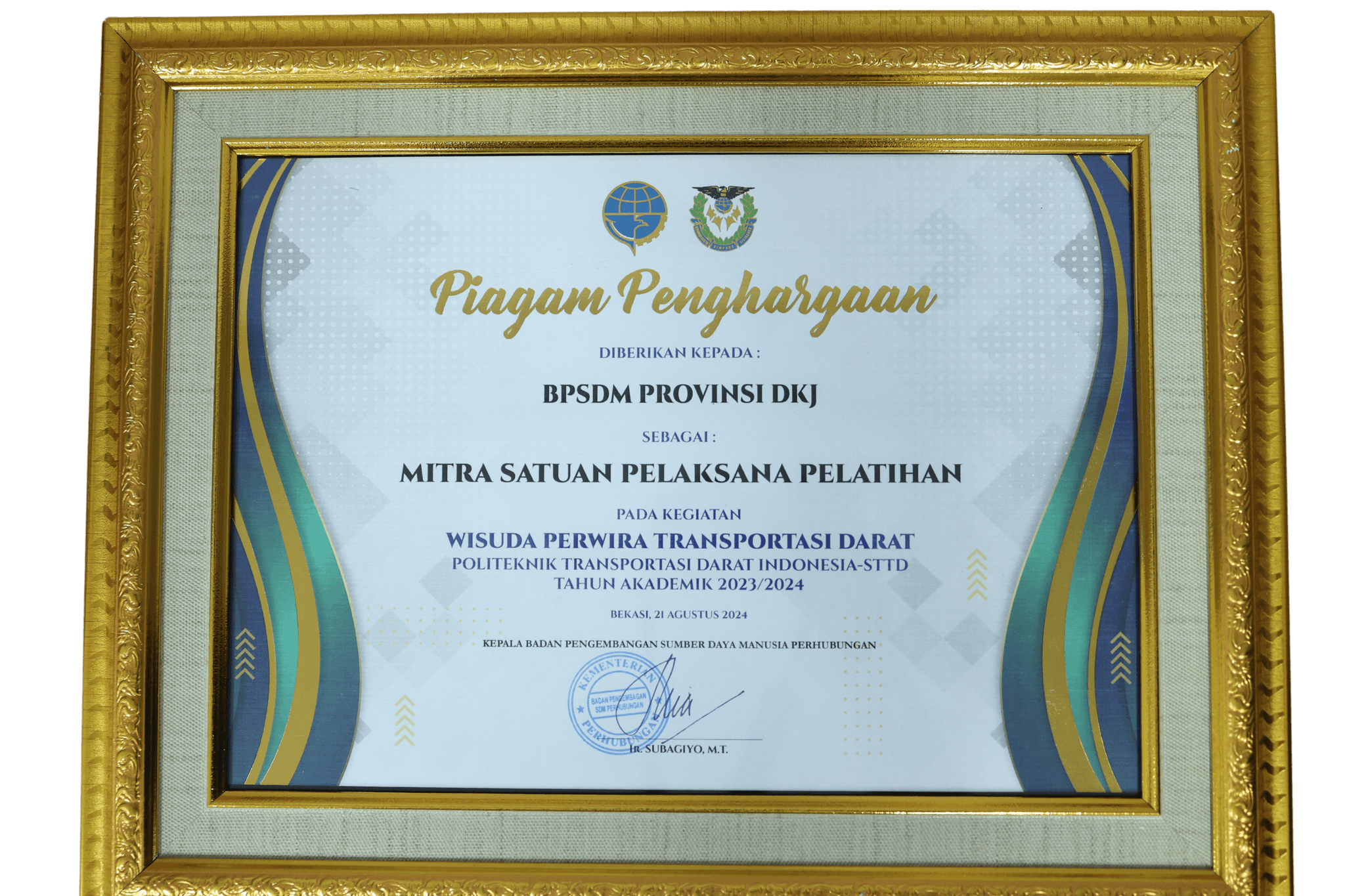 Piagam Penghargaan